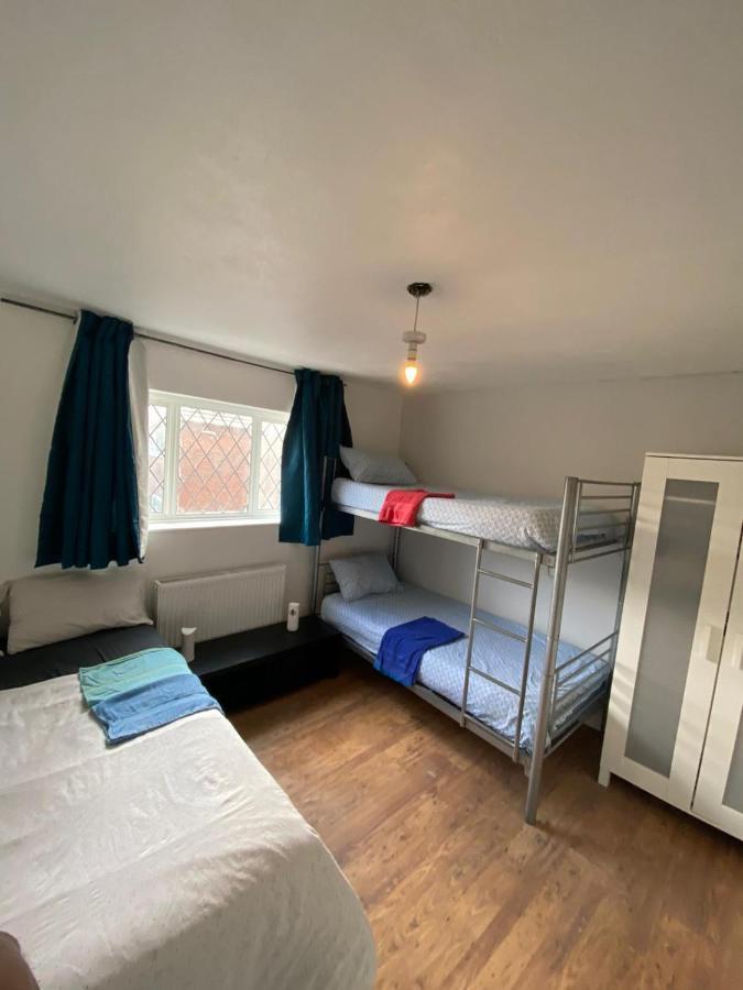 Private Room In Londres Exterior foto